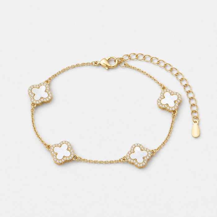 Clover Bracelet with Mother-of-Pearl and Sapphire