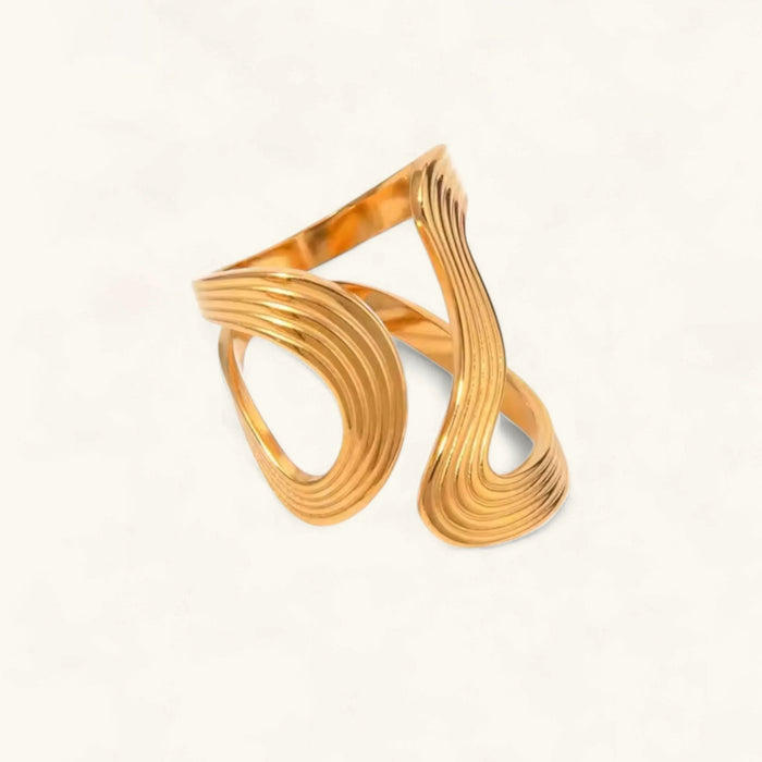 Twisted Open-Band Ring with Layered Ridges